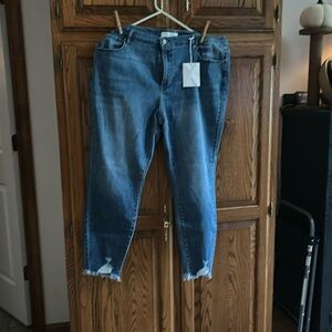 New with tags Kancan high rise ankle skinny jeans